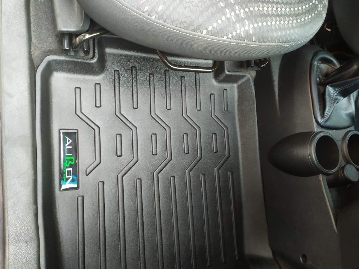 Tapete Termoformado Toyota Corolla Cross 2018-2023 6 Tapete Termoformado Toyota Corolla Cross 2018-2023 - Imagen 6