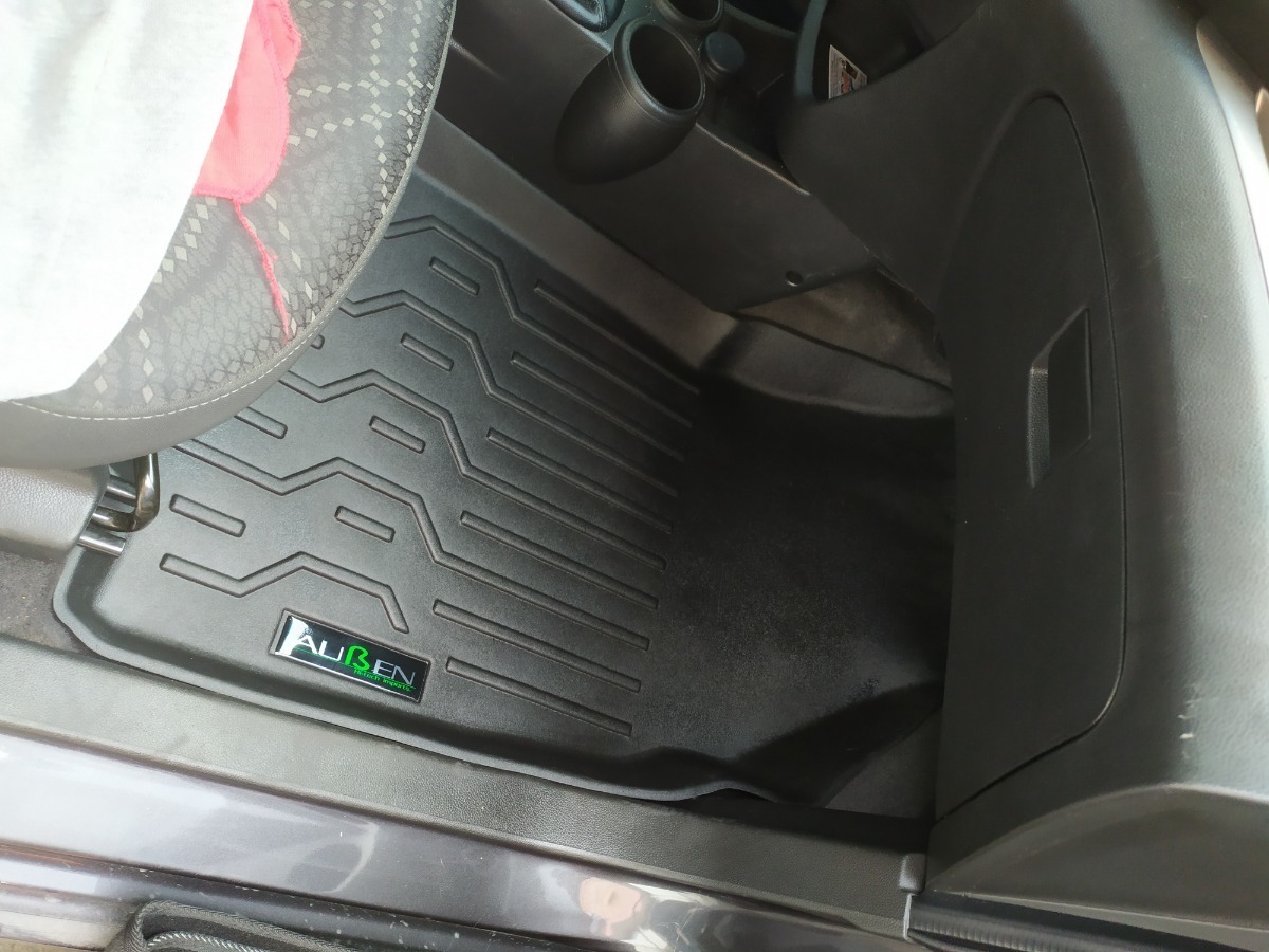 Tapete Termoformado Toyota Corolla Cross 2018-2023 3 Tapete Termoformado Toyota Corolla Cross 2018-2023 - Imagen 3
