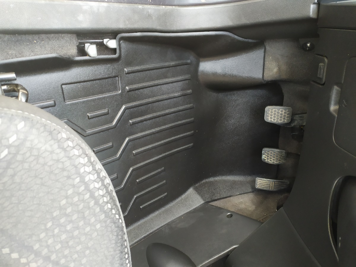 Tapete Termoformado Toyota Corolla Cross 2018-2023 4 Tapete Termoformado Toyota Corolla Cross 2018-2023 - Imagen 4